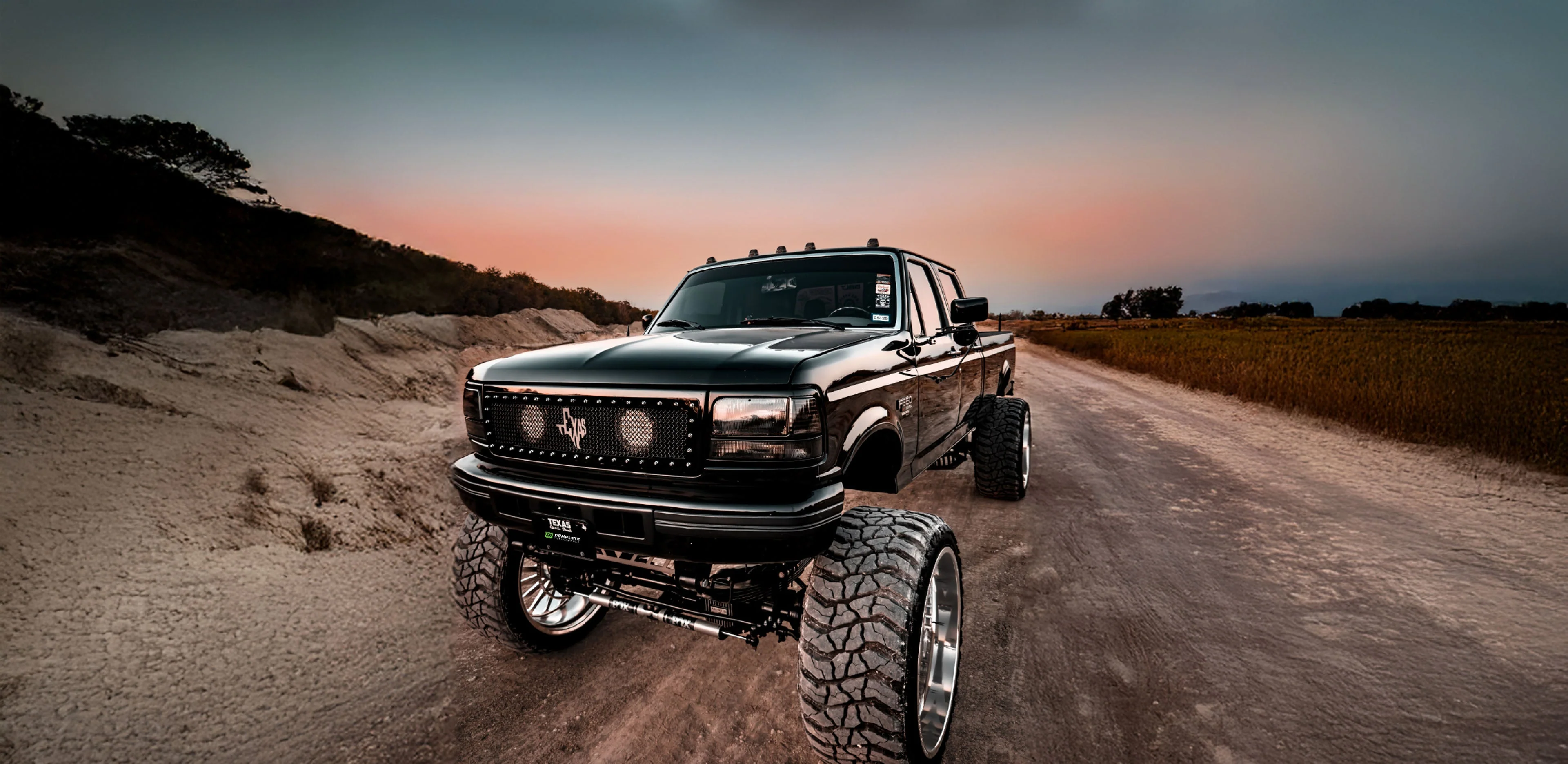 Complete Performance Paintable Headlight Bezels 92-97 Ford F-250/F-350 SuperDuty - Image 3
