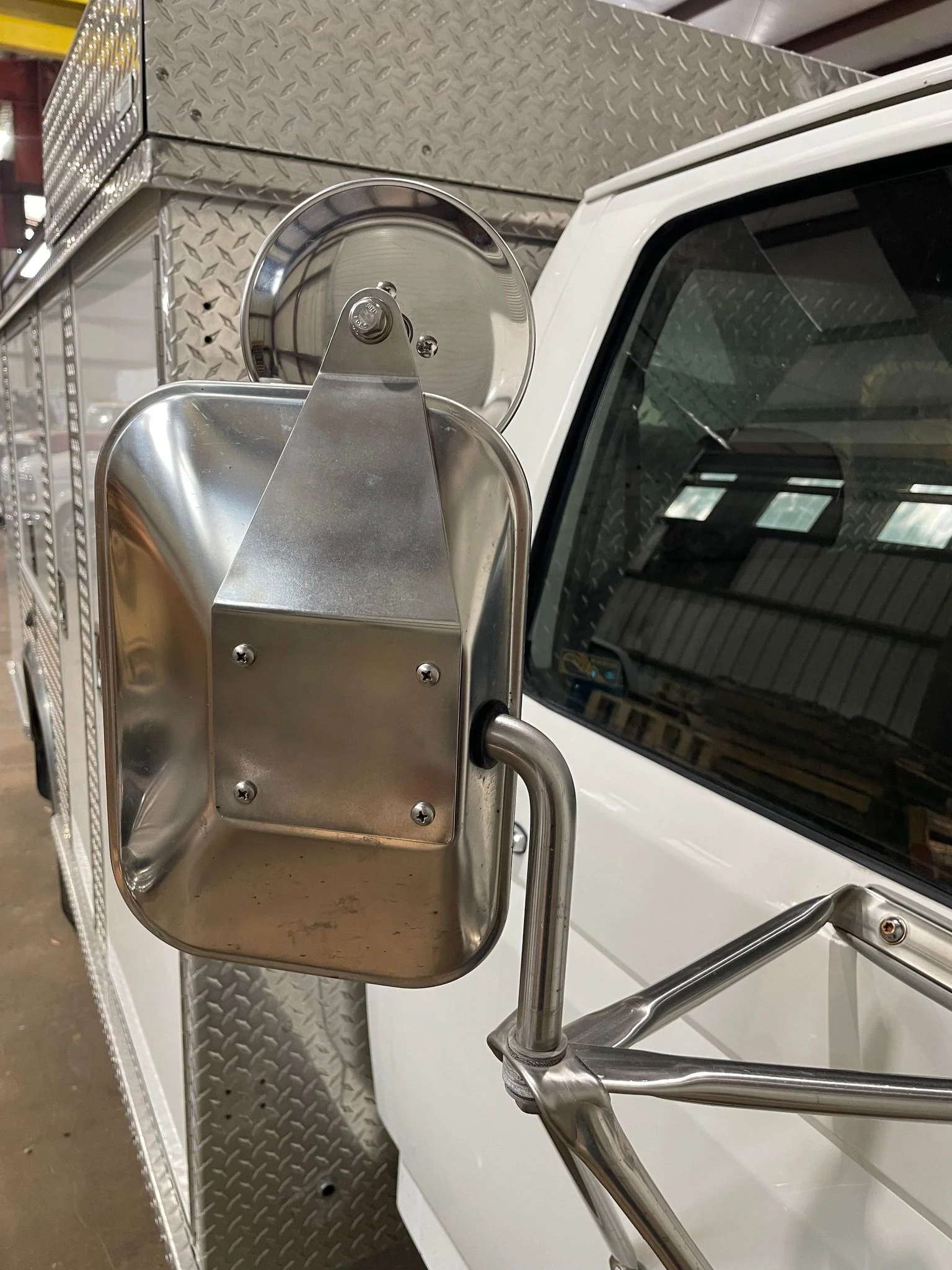 Complete Performance Spot Mirror Bracket - Factory 4 post mirror 80-97 Ford F-250/F-350 SuperDuty - Image 5