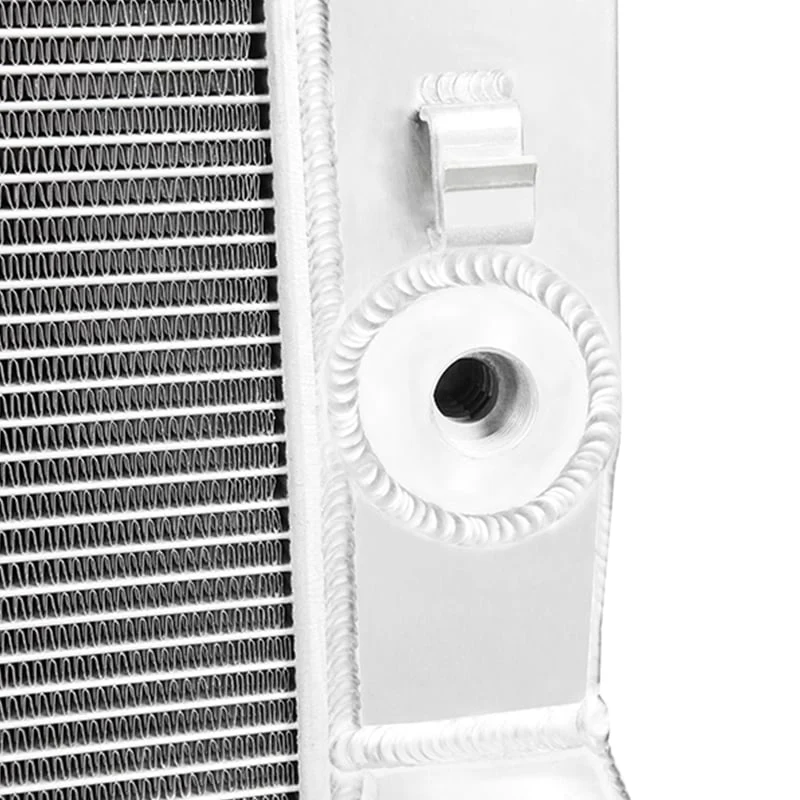 Mishimoto Performance Radiator 11-16 GM 6.6L Duramax LML - Image 4