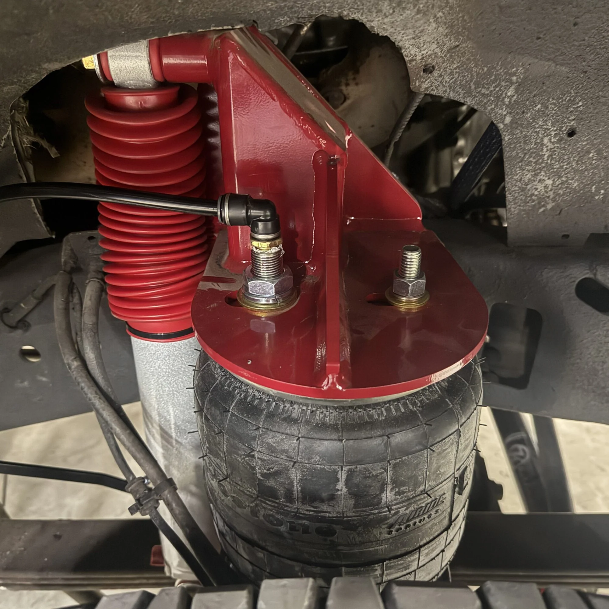 Kelderman 2-Stage 1-1/2" Lift Front Air Suspension Kit 99-04 Ford F-250/350 | 99-05 Ford Excursion - Image 2