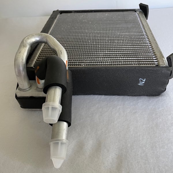 Mopar Replacement A/C Evaporator 06-09 Ram 5.9/6.7L Cummins 2500/3500 - Image 2