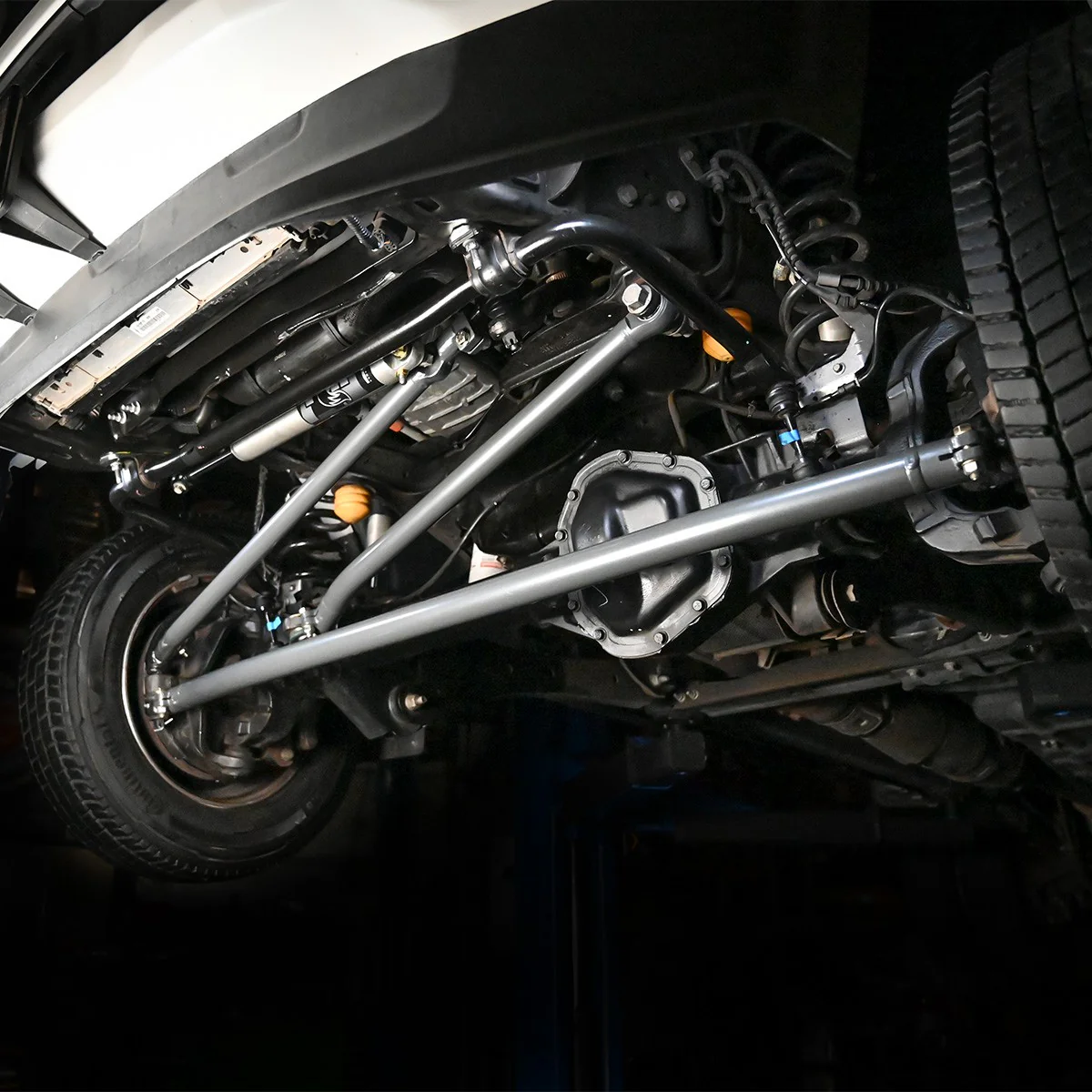 Synergy Manufacturing Adjustable Front Track Bar 05-25 Ford Superduty F-250 - F-600 - Image 8