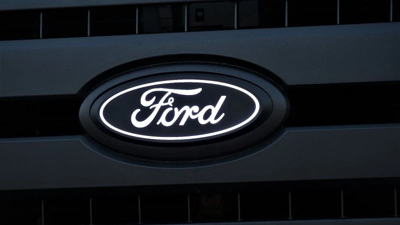 Putco 92701 Luminix Ford LED Front Emblem 17-23 6.7L Ford Powerstroke F-250/350 - Image 3