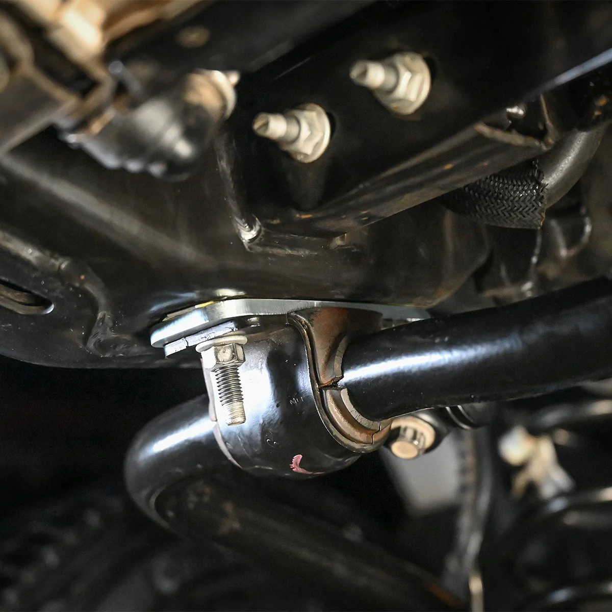 Synergy Frame Side Stabilizer Relocation Kit 05-26 Ford F-450/F-550 Superduty - Image 4