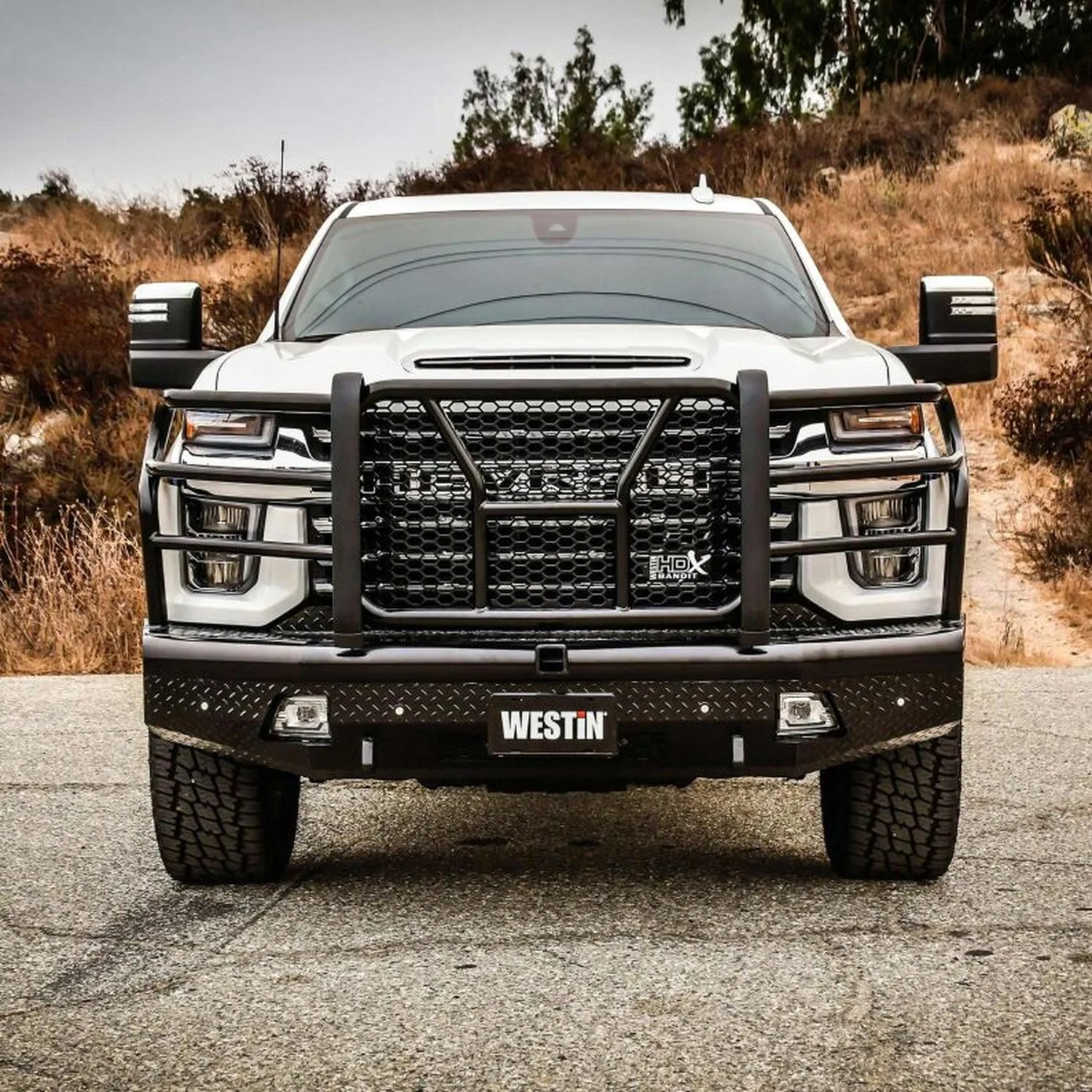 Westin HDX Bandit Front Bumper 20-23 Chevy Silverado 2500HD/3500HD - Image 4