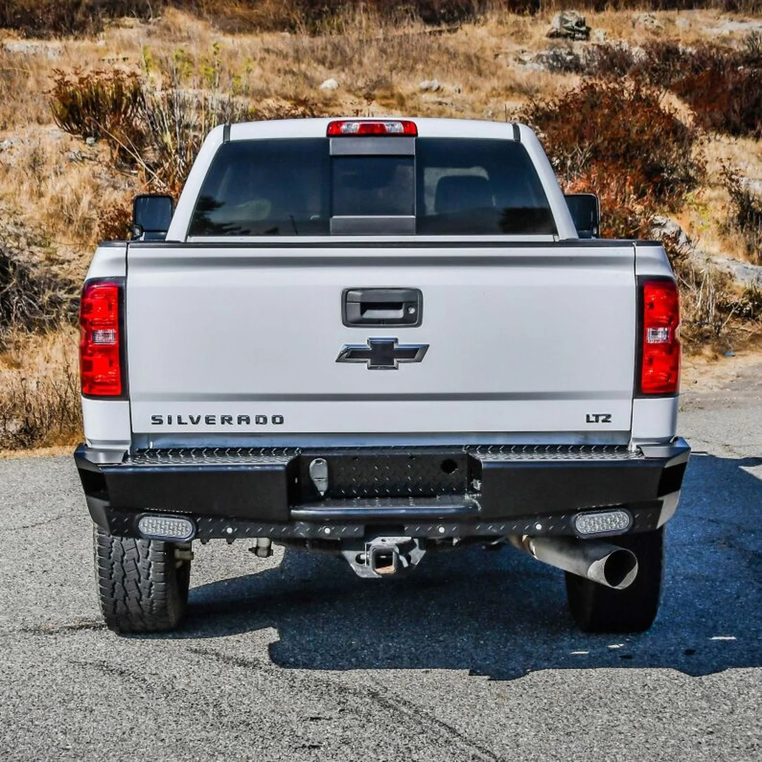 Westin HDX Bandit Rear Bumper 15-19 GM 2500HD/3500HD - Image 4